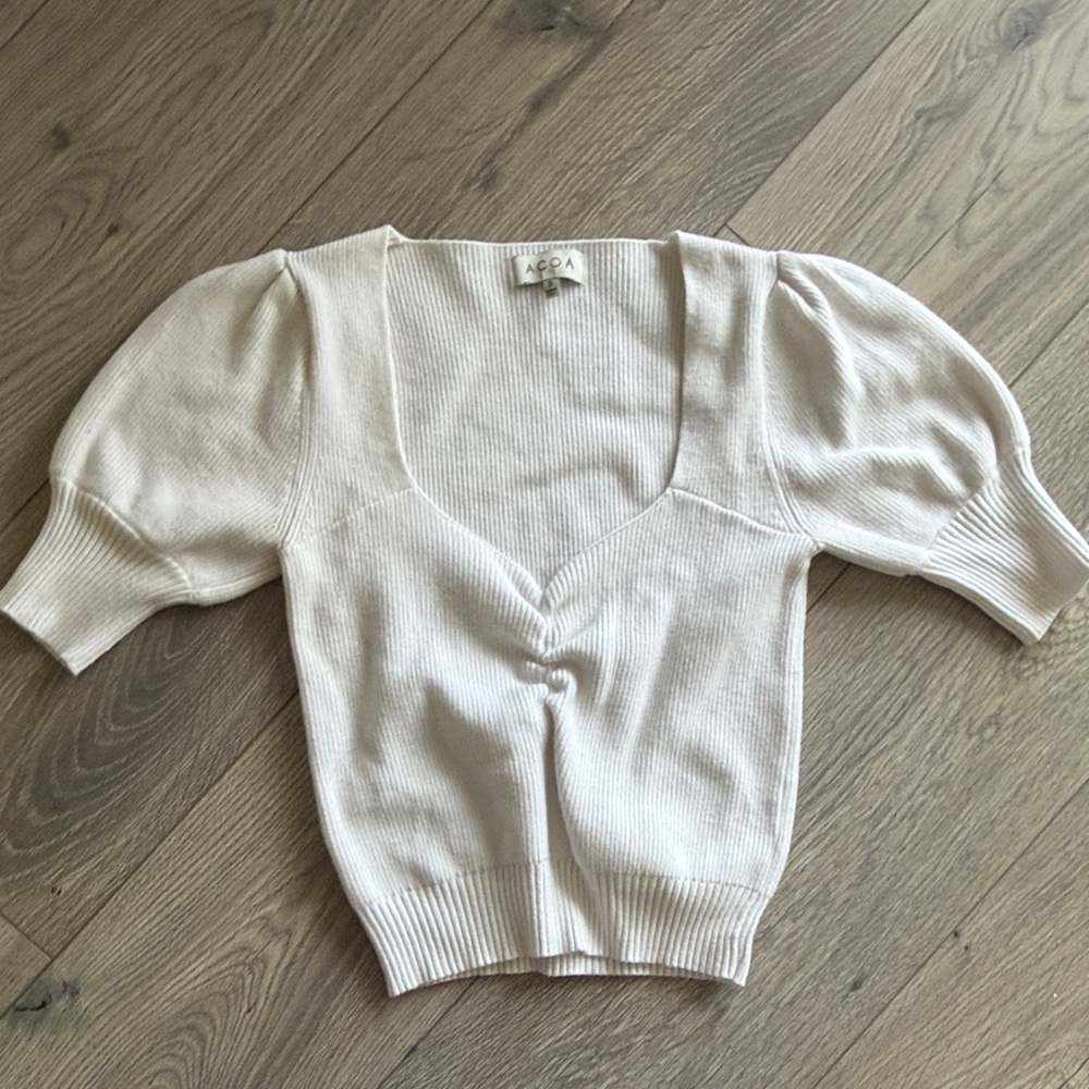 Acoa Cream Women's Sweater Size XS White Warm Toned Creamy with Sweetheart Neck
